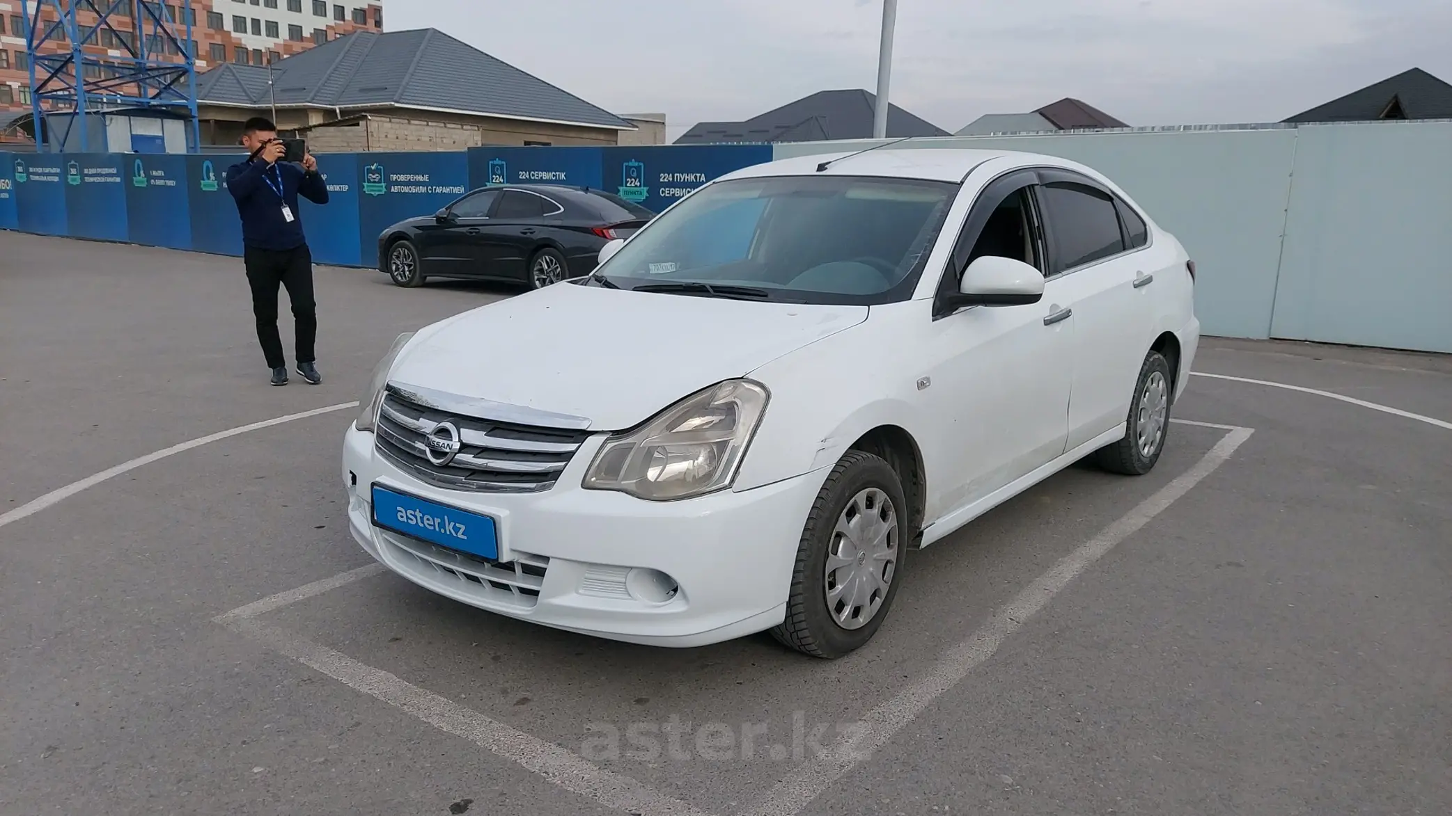 Nissan Almera 2015