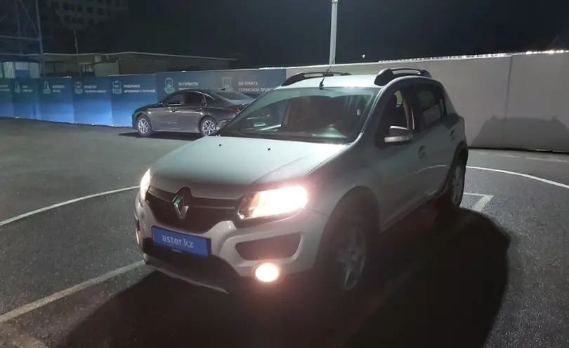 Renault Sandero 2015 года за 6 500 000 тг. в Шымкент