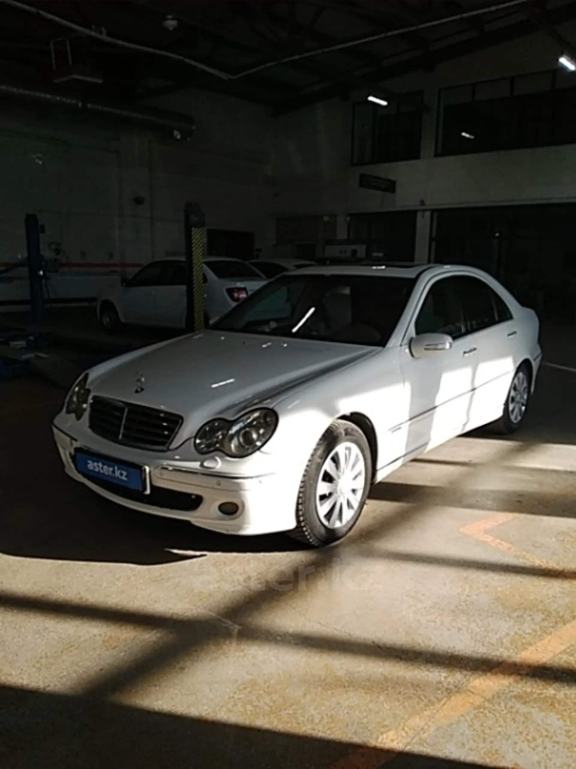 Mercedes-Benz C-Класс 2004