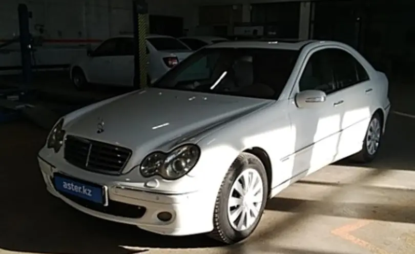 Mercedes-Benz C-Класс 2004 года за 3 500 000 тг. в Караганда