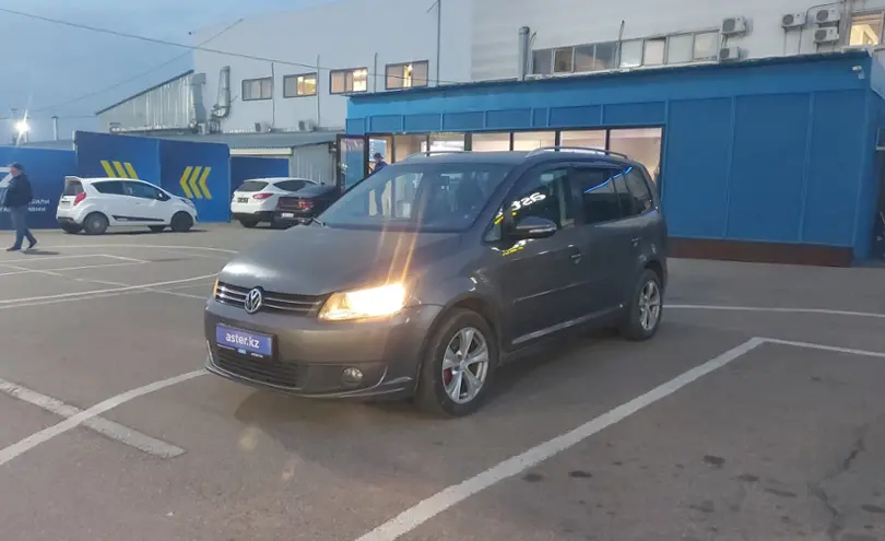 Volkswagen Touran 2010 года за 3 500 000 тг. в Алматы