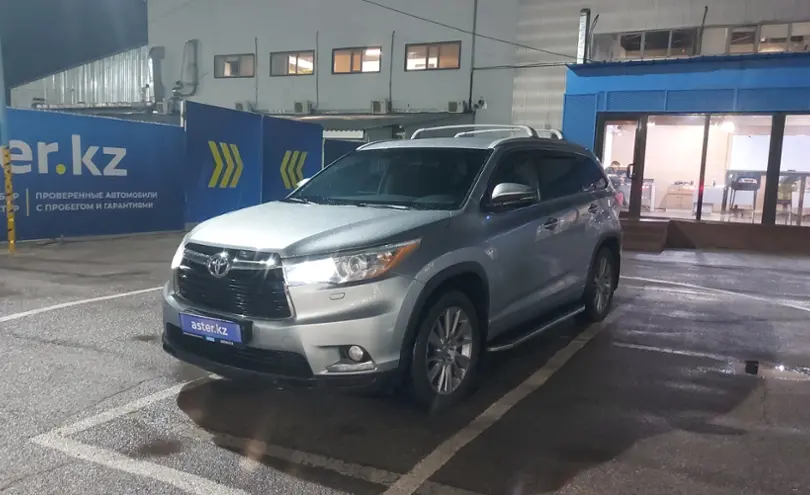 Toyota Highlander 2014 года за 16 000 000 тг. в Алматы