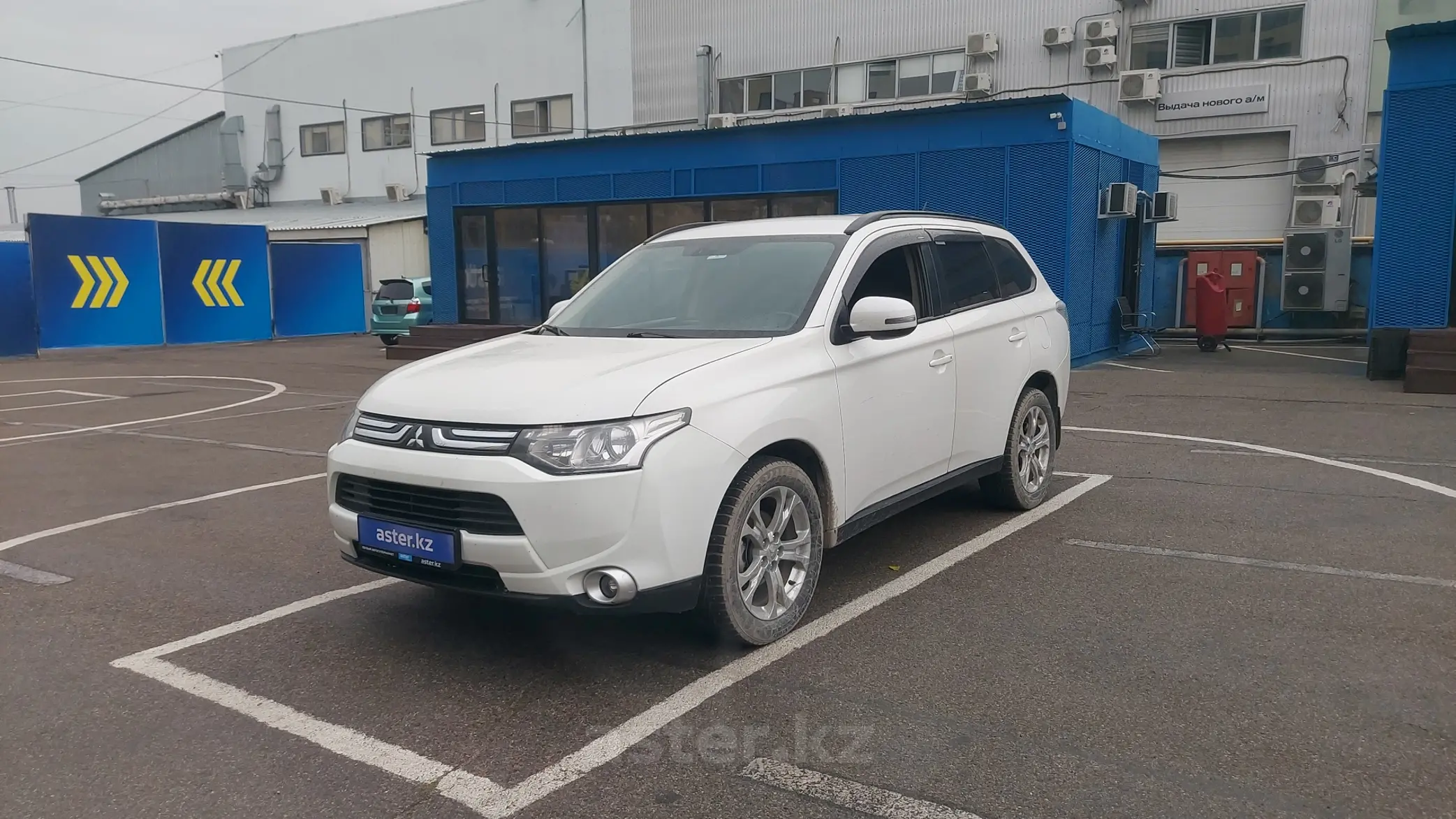 Mitsubishi Outlander 2012