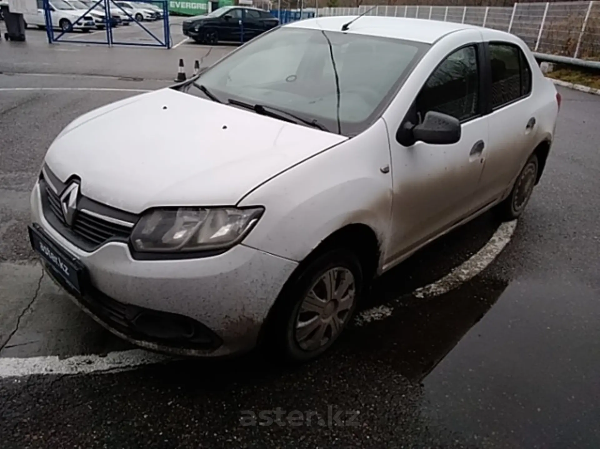 Renault Logan 2014