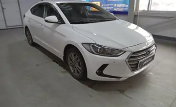 Hyundai Elantra 2018 года за 8 000 000 тг. в Уральск фото 3