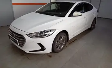 Hyundai Elantra 2018 года за 8 000 000 тг. в Уральск фото 1