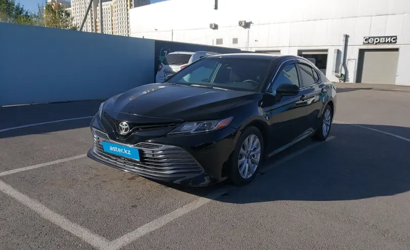 Toyota Camry 2019 года за 13 000 000 тг. в Шымкент