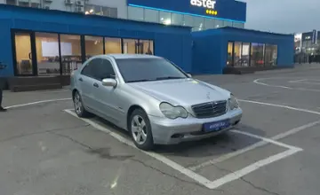 Mercedes-Benz C-Класс 2001 года за 2 500 000 тг. в Алматы фото 2