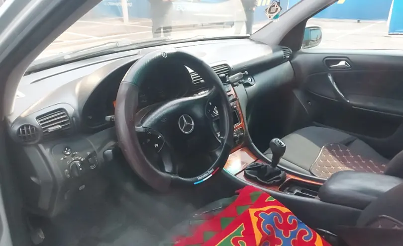 Mercedes-Benz C-Класс 2001 года за 2 500 000 тг. в Алматы фото 5