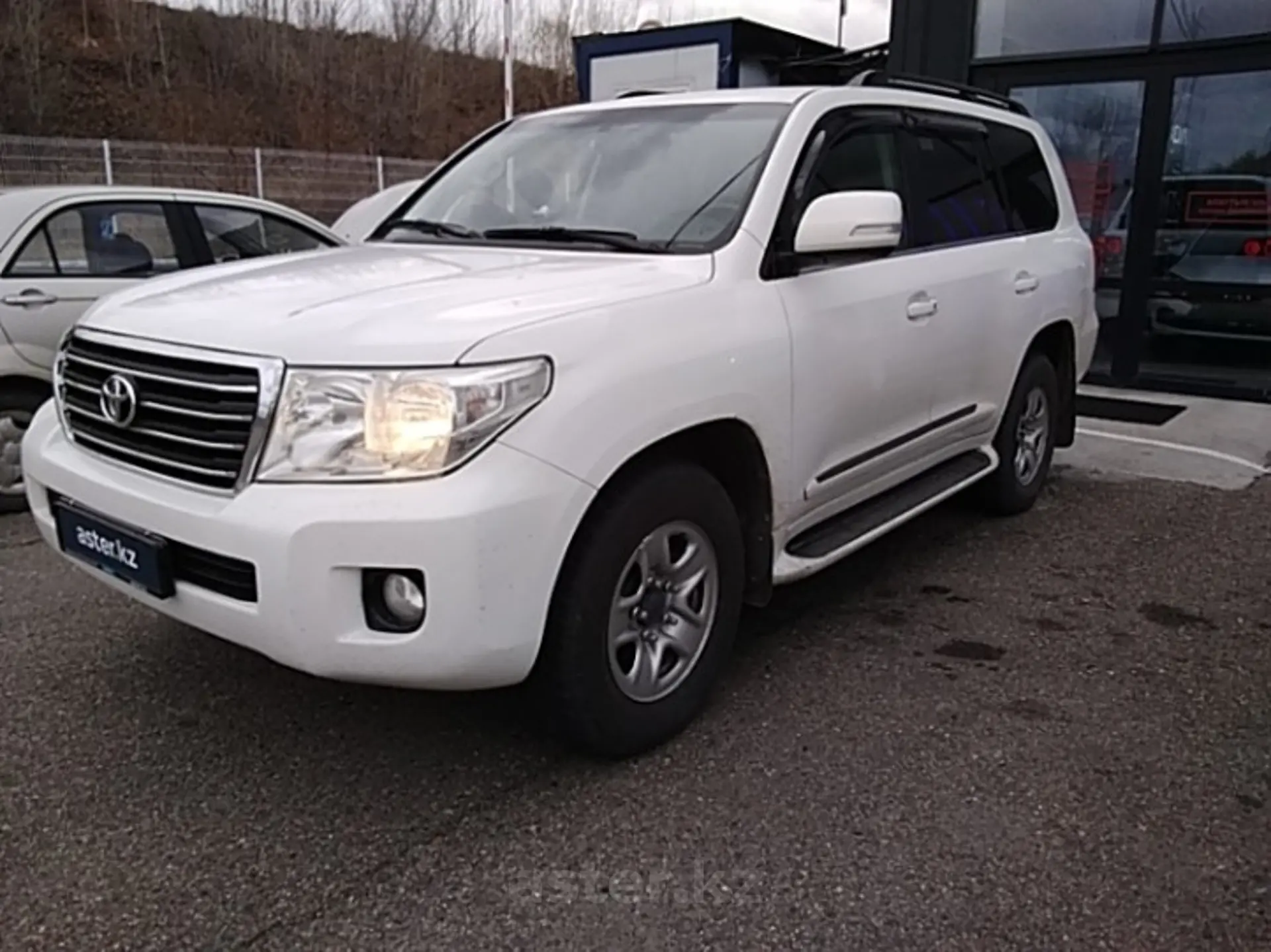 Toyota Land Cruiser 2013