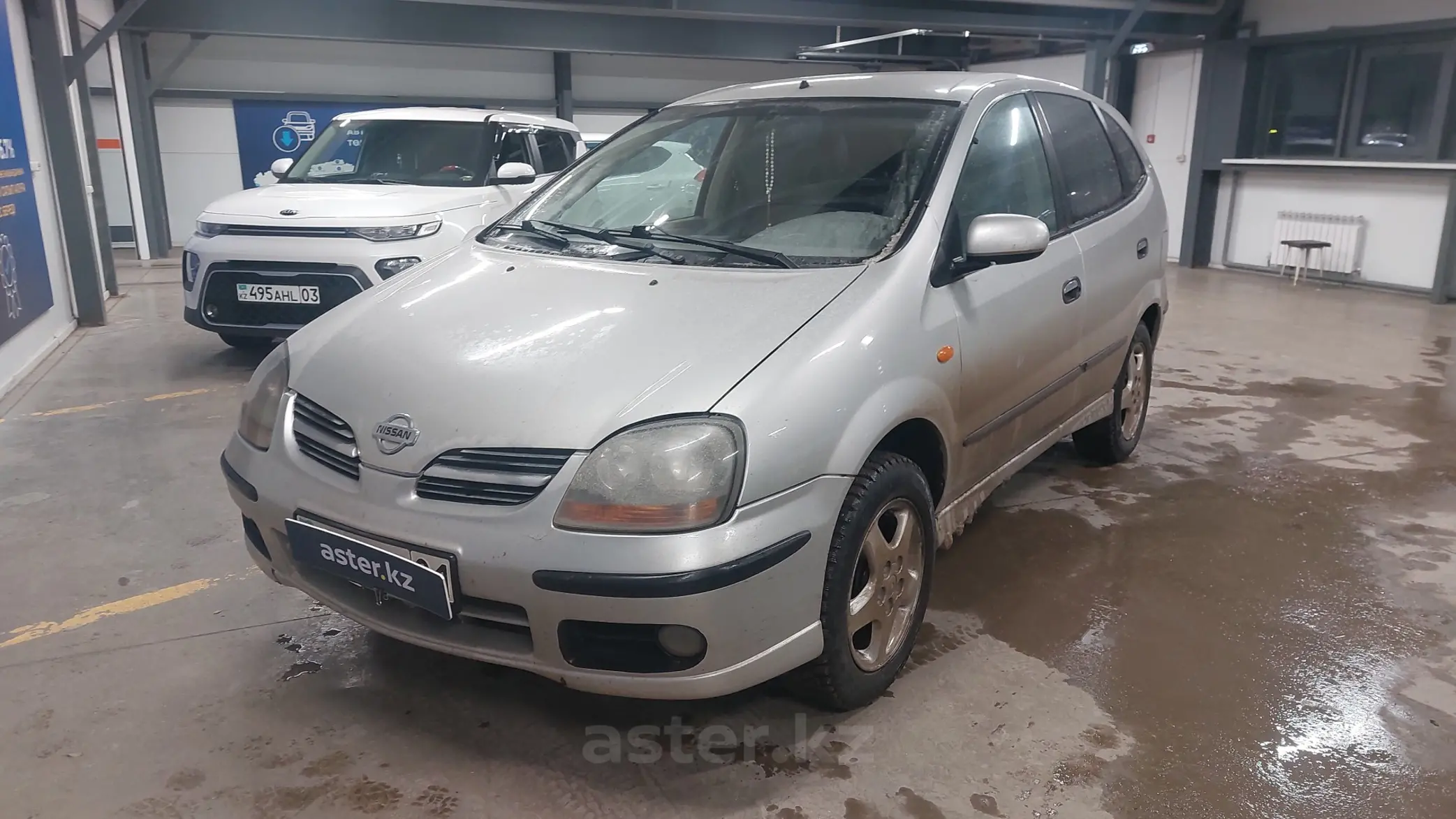 Nissan Almera Tino 2002