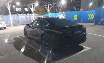 Lexus ES 2019 года за 26 000 000 тг. в Алматы фото 4