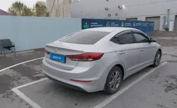 Hyundai Elantra 2018 года за 8 000 000 тг. в Шымкент фото 3