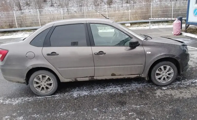 LADA (ВАЗ) Granta 2019 года за 4 000 000 тг. в Усть-Каменогорск фото 4