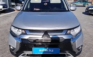 Mitsubishi Outlander 2021 года за 11 800 000 тг. в Атырау фото 2