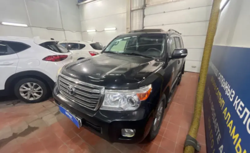 Toyota Land Cruiser 2013 года за 23 000 000 тг. в Астана