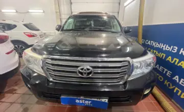Toyota Land Cruiser 2013 года за 23 000 000 тг. в Астана фото 2