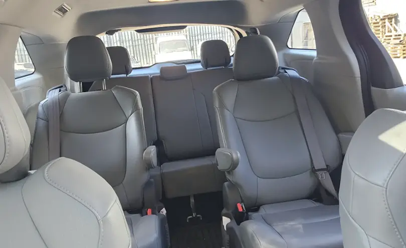 Toyota Sienna 2021 года за 23 500 000 тг. в Алматинская область фото 5