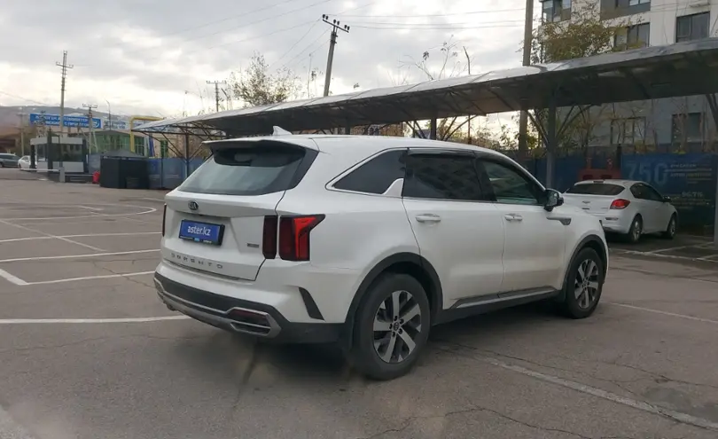 Kia Sorento 2021 года за 17 500 000 тг. в Алматы фото 3