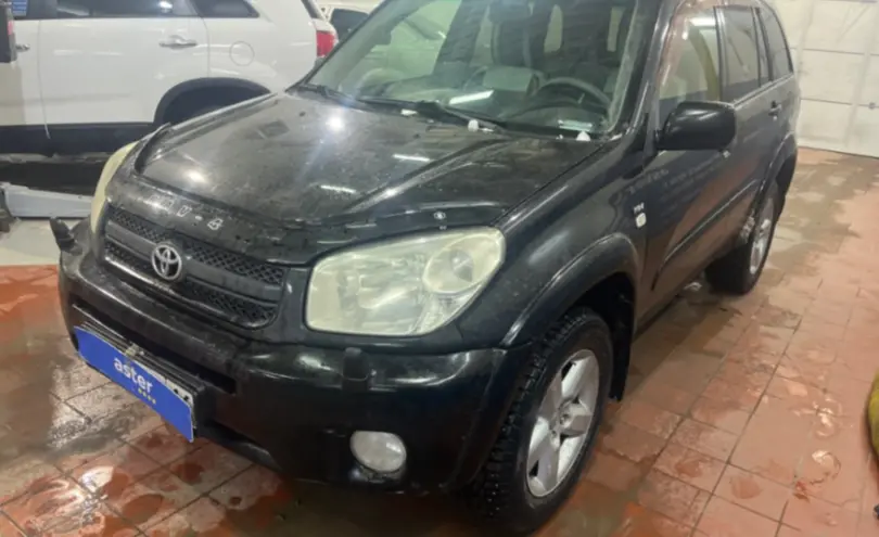 Toyota RAV4 2004 года за 5 500 000 тг. в Астана