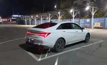 Hyundai Elantra 2022 года за 11 000 000 тг. в Алматы фото 3