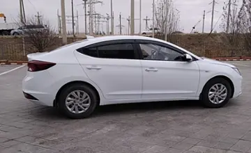 Hyundai Elantra 2019 года за 9 000 000 тг. в Атырау фото 4