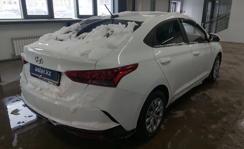 Hyundai Accent 2020 года за 8 500 000 тг. в Астана фото 3