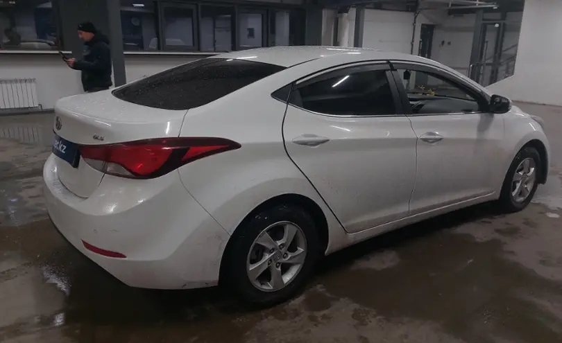 Hyundai Elantra 2015 года за 6 500 000 тг. в Астана фото 3