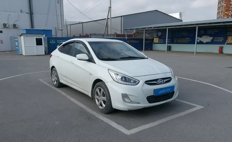 Hyundai Accent 2013 года за 4 600 000 тг. в Шымкент фото 2