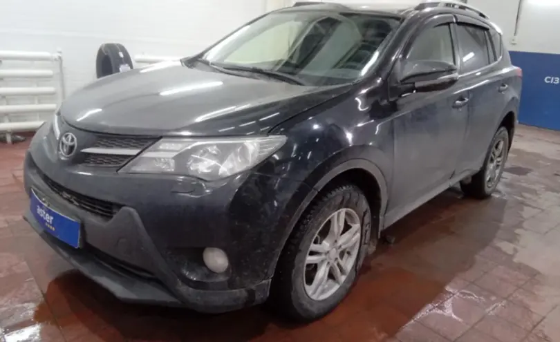 Toyota RAV4 2014 года за 8 000 000 тг. в Астана