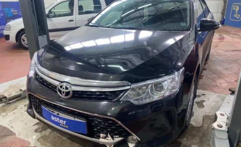 Toyota Camry 2015 года за 10 500 000 тг. в Астана