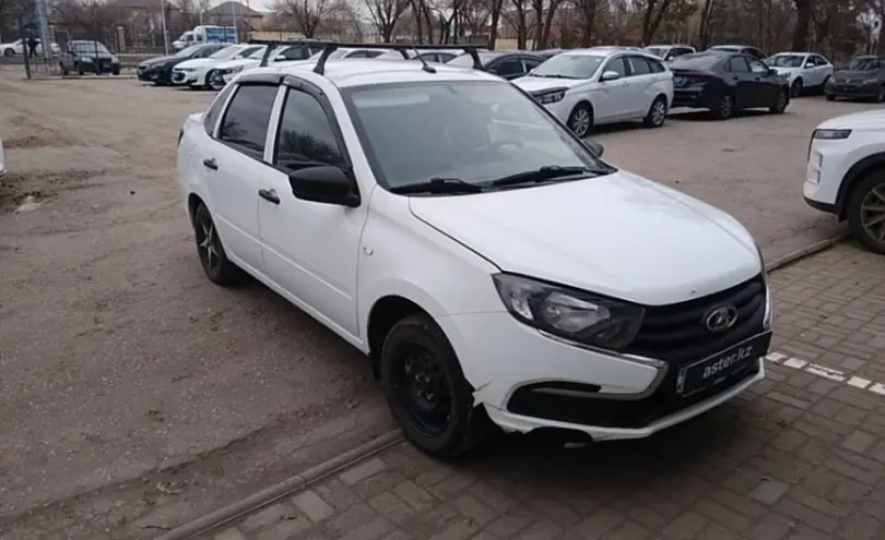 LADA (ВАЗ) Granta 2021 года за 4 000 000 тг. в Актобе фото 3