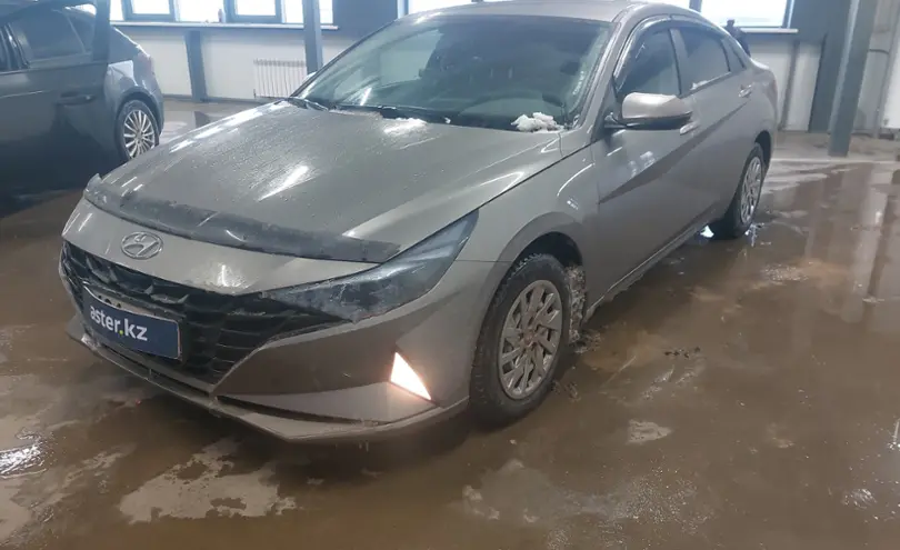 Hyundai Elantra 2023 года за 10 000 000 тг. в Астана