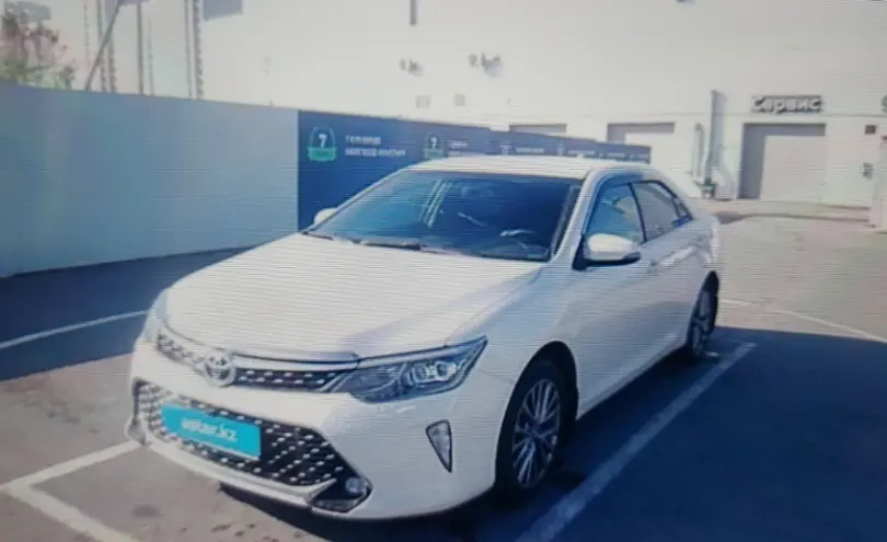 Toyota Camry 2017 года за 13 500 000 тг. в Шымкент