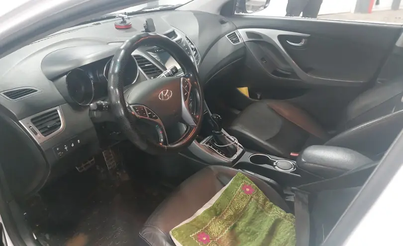 Hyundai Elantra 2015 года за 7 500 000 тг. в Астана фото 5