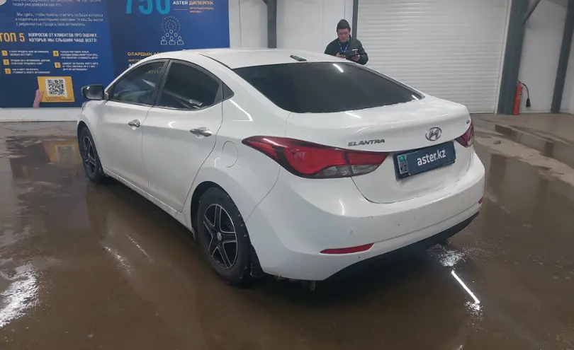 Hyundai Elantra 2015 года за 7 500 000 тг. в Астана фото 4