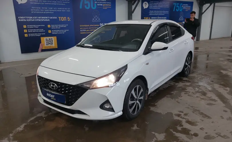 Hyundai Accent 2021 года за 7 500 000 тг. в Астана