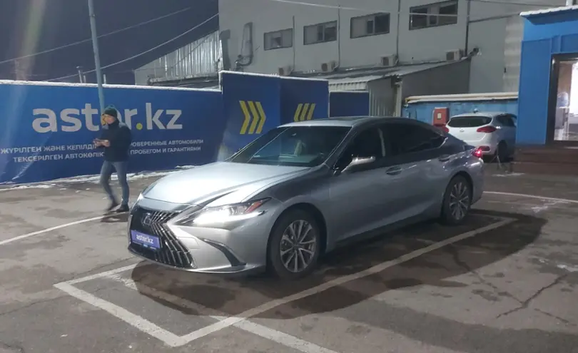 Lexus ES 2021 года за 21 000 000 тг. в Алматы