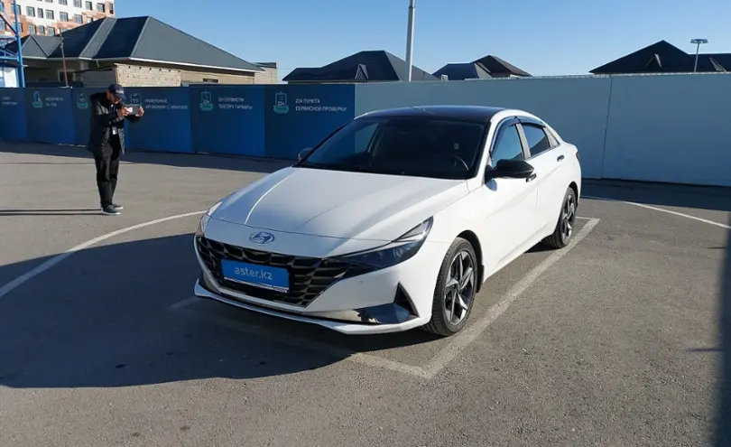 Hyundai Elantra 2023 года за 11 500 000 тг. в Шымкент