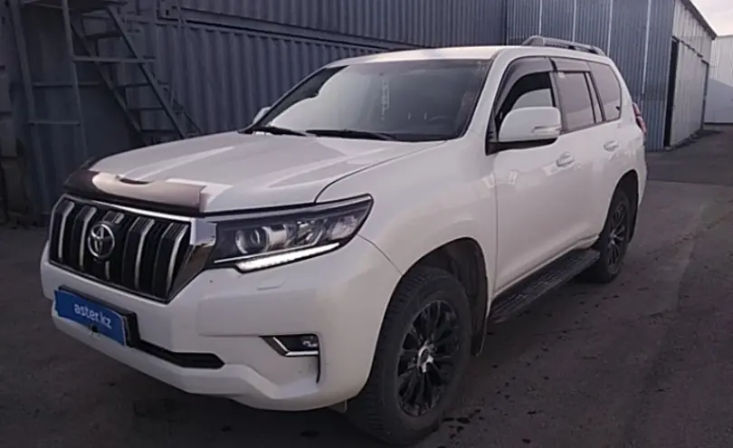 Toyota Land Cruiser Prado 2019 года за 22 000 000 тг. в Атырау