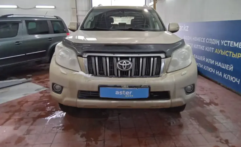 Toyota Land Cruiser Prado 2012 года за 13 500 000 тг. в Астана фото 2