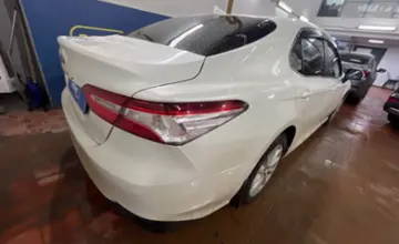 Toyota Camry 2021 года за 14 000 000 тг. в Астана