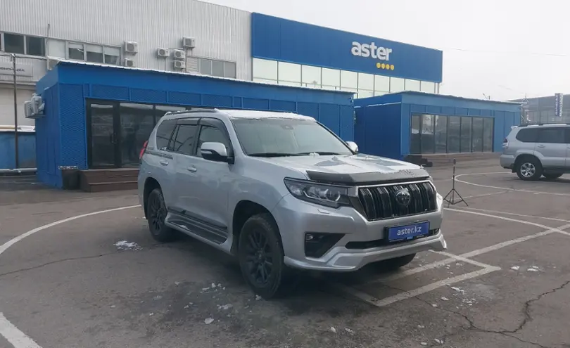 Toyota Land Cruiser Prado 2022 года за 37 000 000 тг. в Алматы фото 2