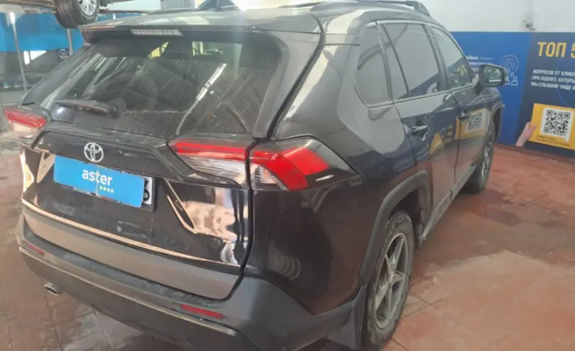 Toyota RAV4 2020 года за 12 000 000 тг. в Астана фото 5