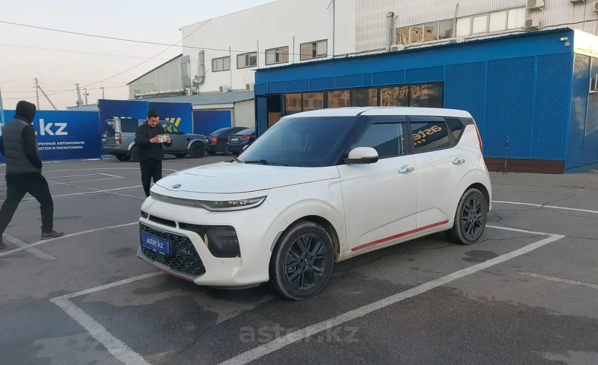 Kia Soul 2021 года за 10 000 000 тг. в Алматы