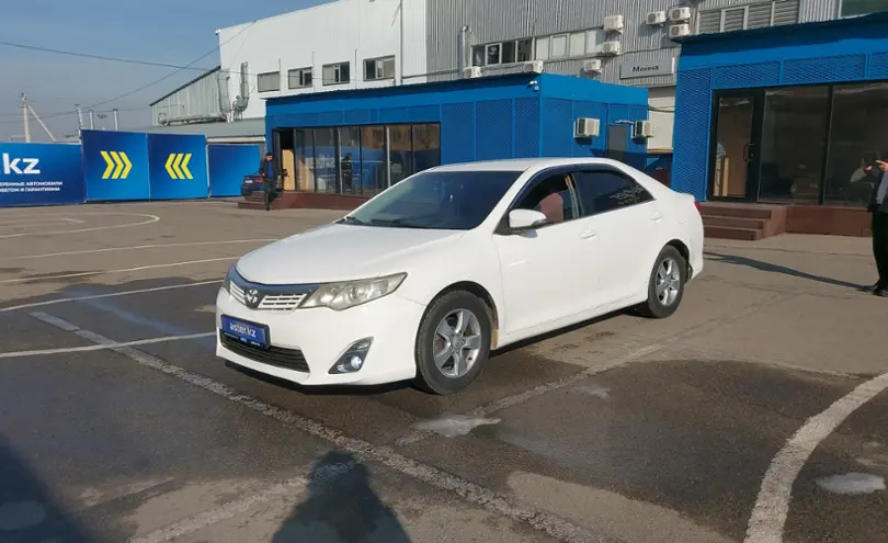 Toyota Camry 2013 года за 8 000 000 тг. в Алматы