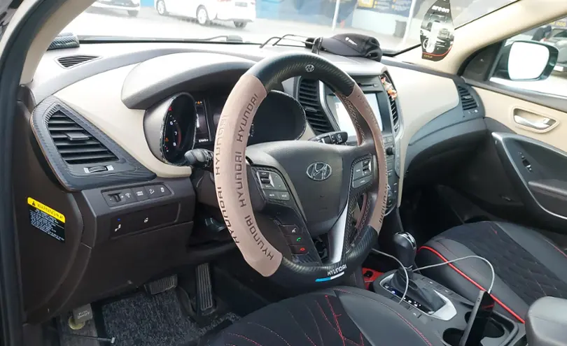 Hyundai Santa Fe 2017 года за 11 000 000 тг. в Шымкент фото 5