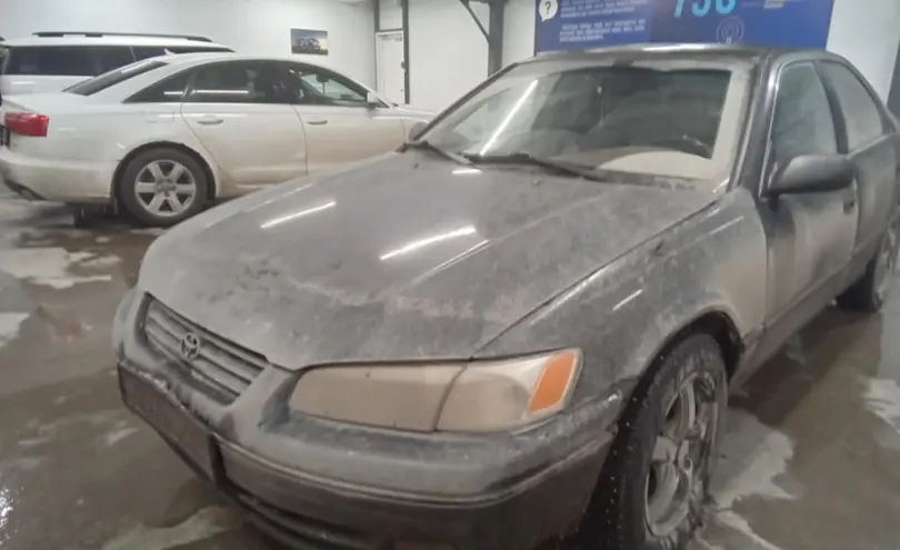 Toyota Camry 1999 года за 3 300 000 тг. в Астана