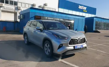 Toyota Highlander 2021 года за 24 000 000 тг. в Алматы фото 2