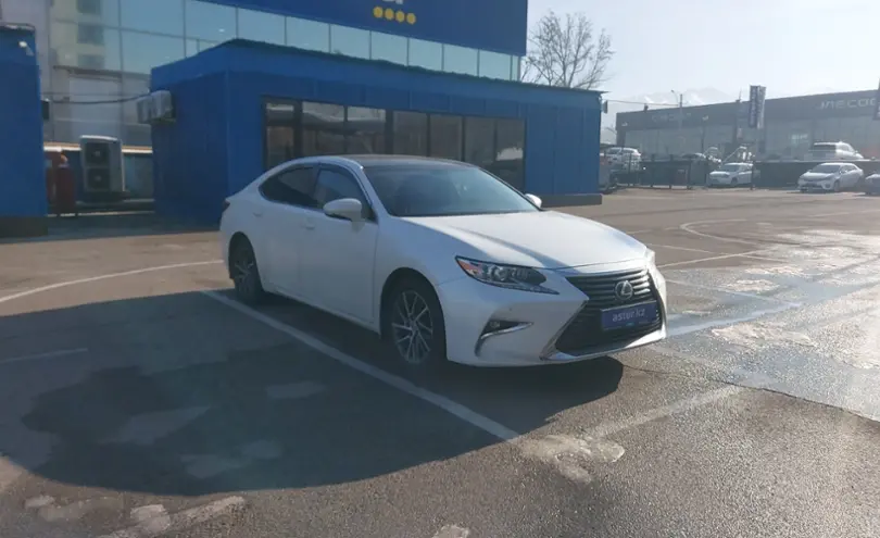 Lexus ES 2018 года за 22 000 000 тг. в Алматы фото 2